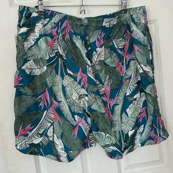 Lands End Hawaian tropical swim bathing suit size XL green swim trunks - Picture 3 of 6